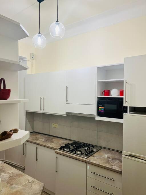 Spacious 2 Bedrooms In The Center Of Erivan Exterior foto
