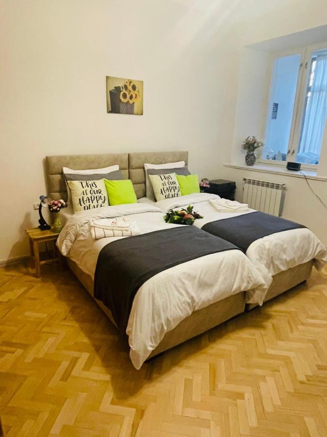 Spacious 2 Bedrooms In The Center Of Erivan Exterior foto