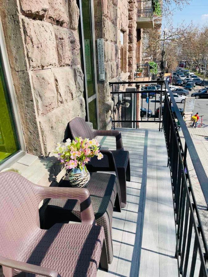 Spacious 2 Bedrooms In The Center Of Erivan Exterior foto
