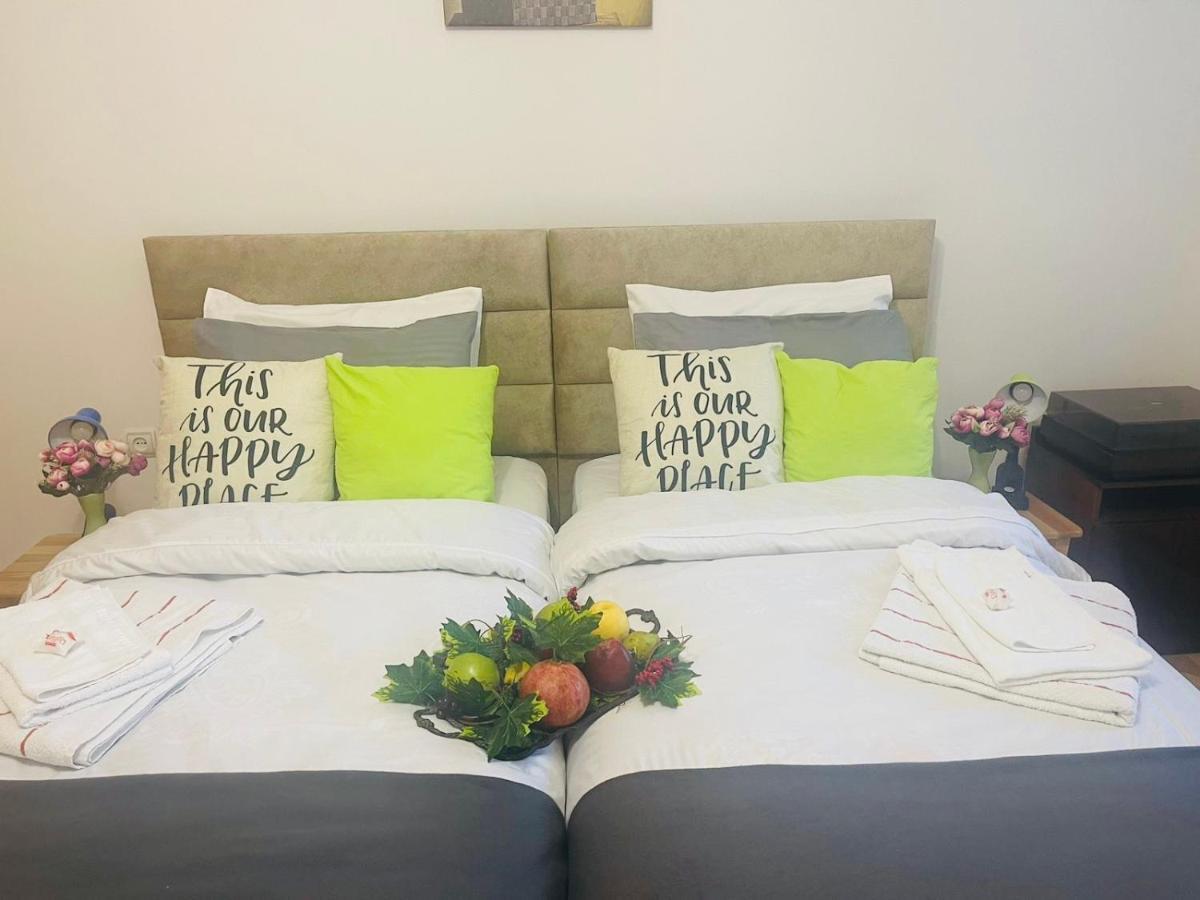 Spacious 2 Bedrooms In The Center Of Erivan Exterior foto